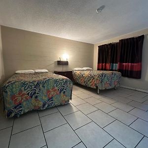 2 Full Beds Non-Smoking